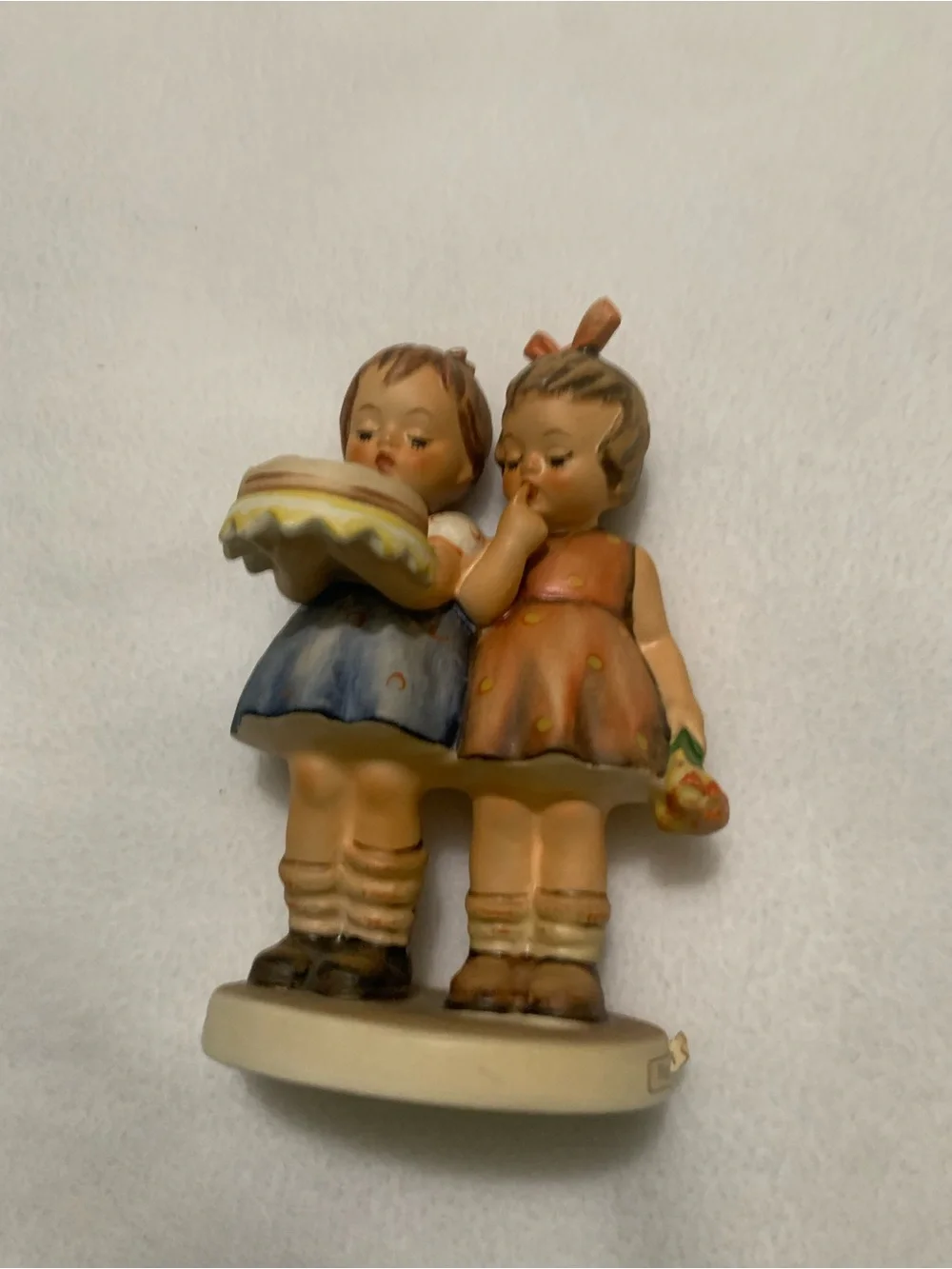 GOEBEL FIGURINE--2 GIRLS HOLDING A CAKE--#T39A-13 5”Tall